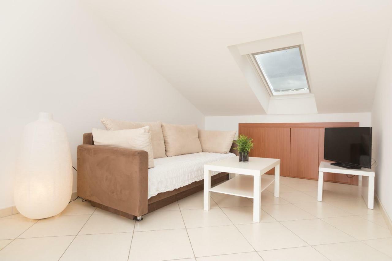Alpeza Apartments Бол Екстер'єр фото